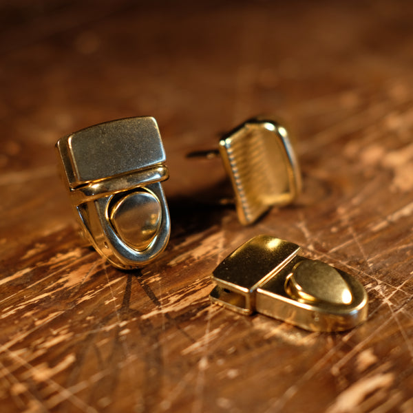 Tuck Lock - 1 1/4" Polished Brass over Zinc