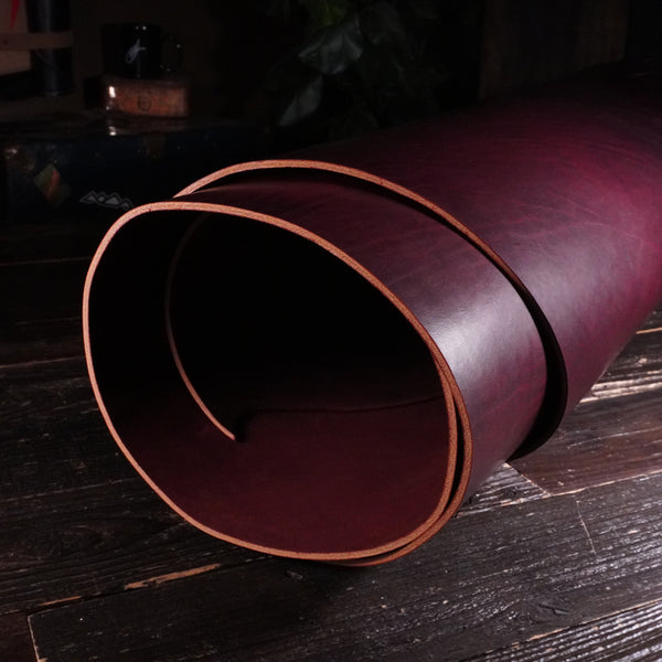 Hermann Oak - Burgundy Latigo 9-11oz (Premium)
