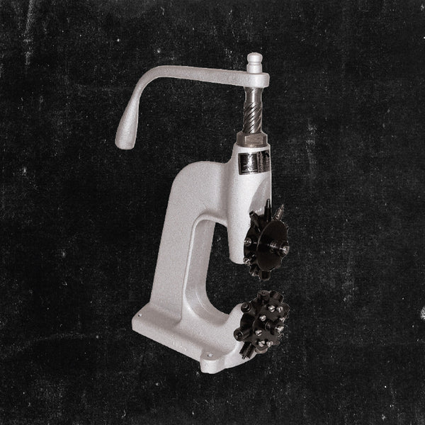 Landis - R4 Eyelet Revolving Machine
