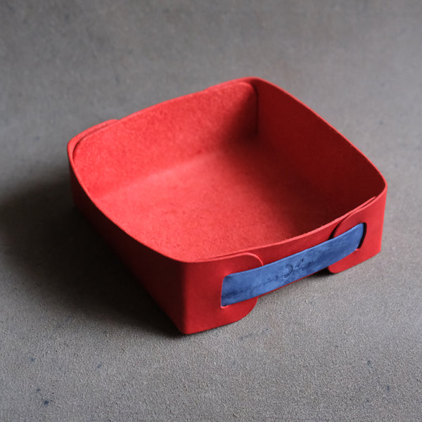 The Batten Trays
