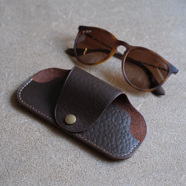 The Glasses Holder - DS Leather Goods Template
