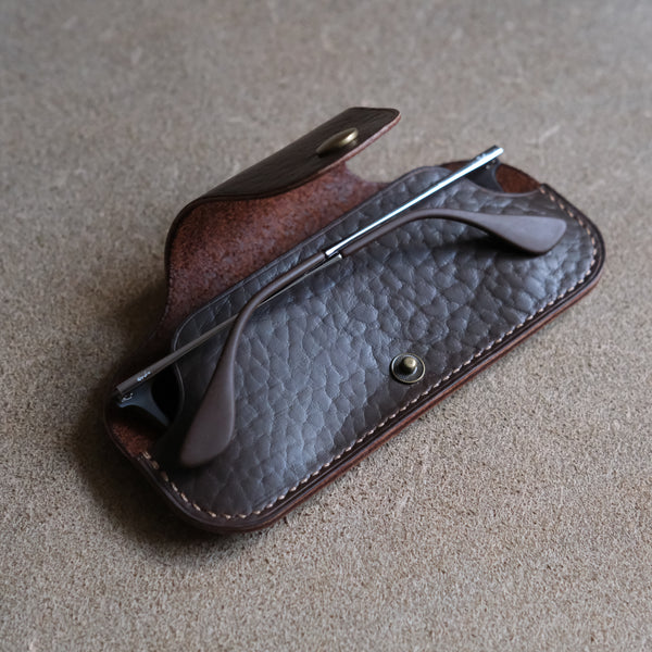 The Glasses Holder - DS Leather Goods Template