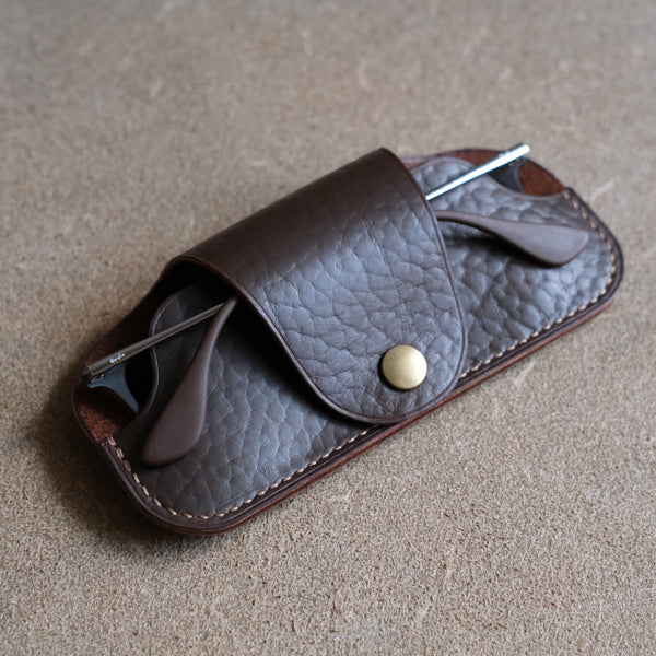 The Glasses Holder - DS Leather Goods Template