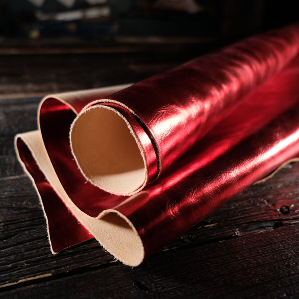 Conceria La Bretagna - Shiny Santa Red 3-4oz