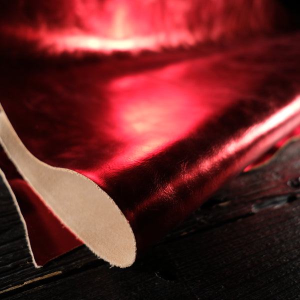 Conceria La Bretagna - Shiny Santa Red 3-4oz