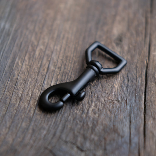 Swivel Bolt Snap Black Matte 3/4"