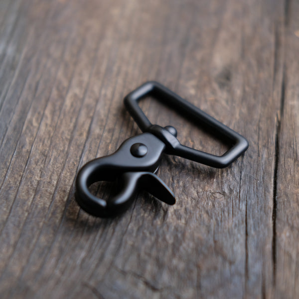 Trigger Snap Black Matte 1-1/2"