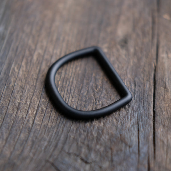 D-Ring Black Matte 1-1/2"